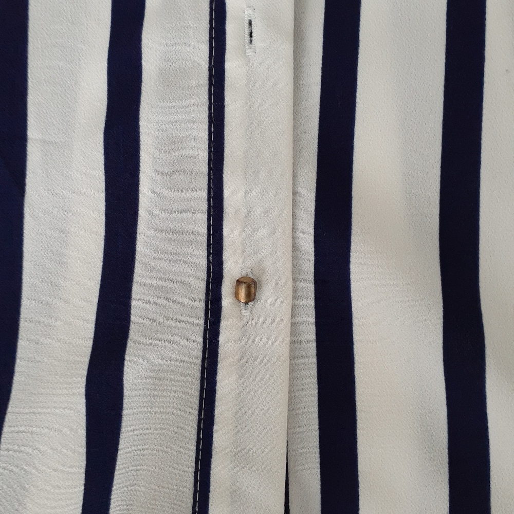 Zara Blouse - Picture 2 of 4
